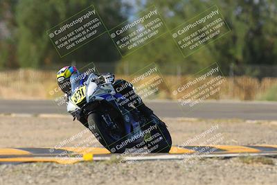 media/Oct-07-2023-CVMA (Sat) [[f84d08e330]]/Race 12 Amateur Supersport Open/